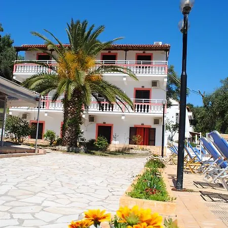Olga Apartahotel
